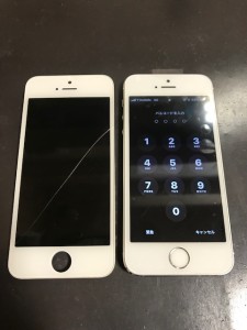 一本大きな割れがある画面と修理後のiPhone5s