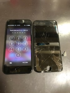 iPhone7とガラス割れたパネル