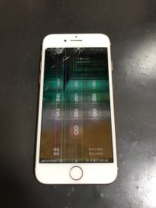 液晶不良のiPhone8