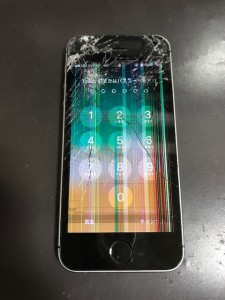 液晶不良のiPhoneSE