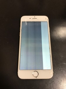液晶不良のiPhone6