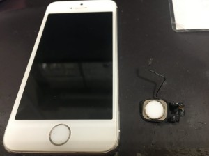 iphone8のホームボタン修理
