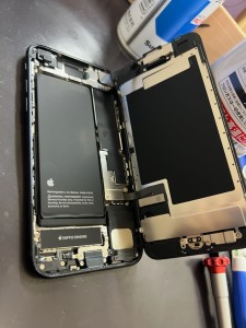iPhonese3　修理　高槻